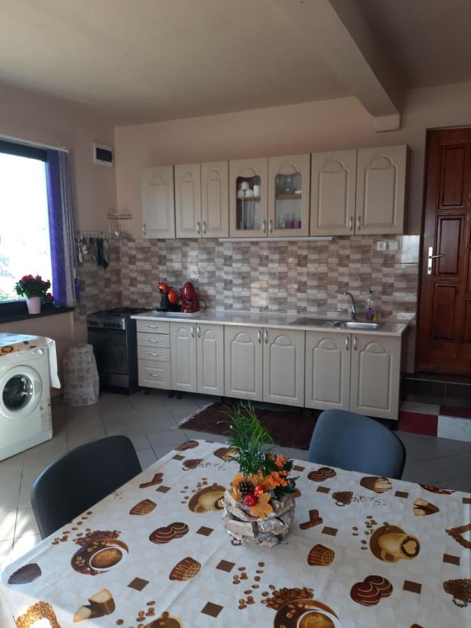 Becze Vanda Kulcsoshaz Lăzarea Exterior foto