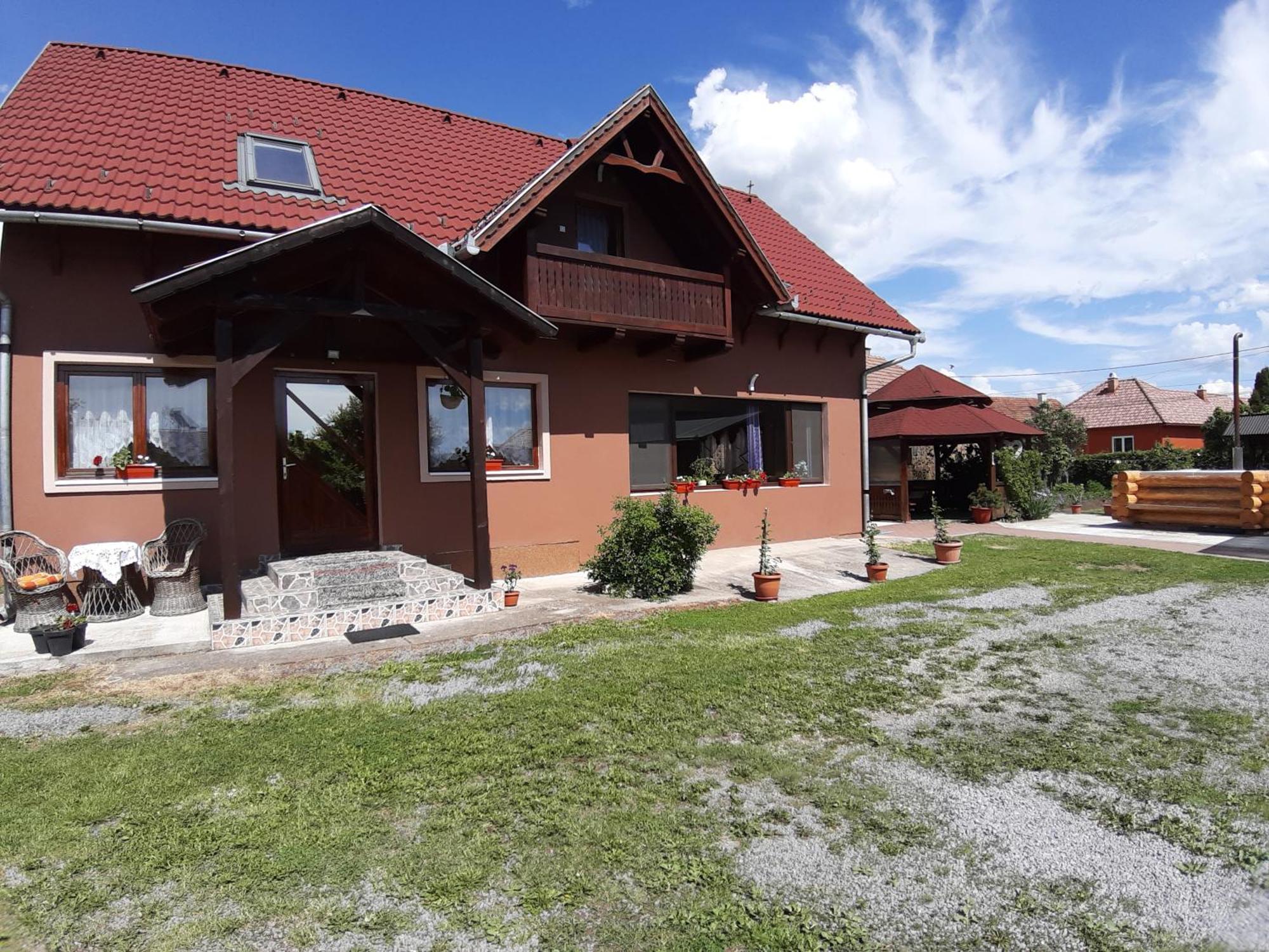 Becze Vanda Kulcsoshaz Lăzarea Exterior foto